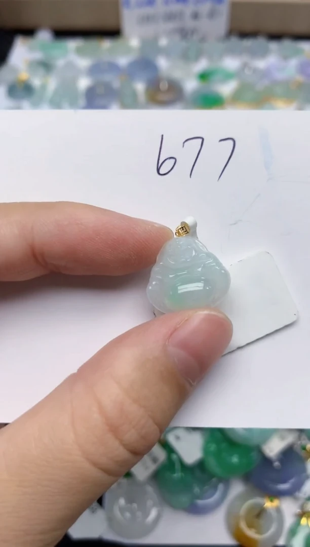 翡翠未镶嵌颈饰天然缅甸A货翡翠