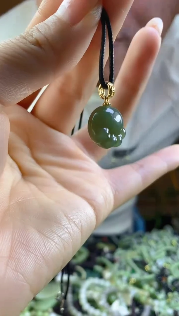 和田玉未镶嵌颈饰多样性发货，拍一发一