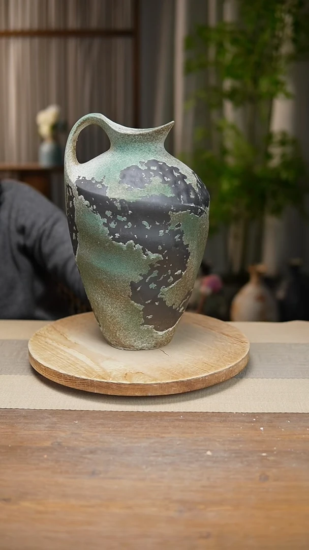 【闪购商品】陶瓷 花器诧寂复古绿奶壶