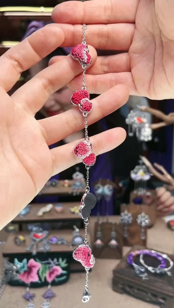 【闪购商品】织绣1893黔东南苗族刺绣