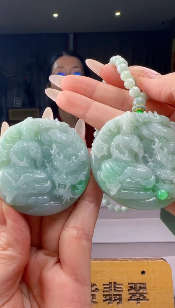 翡翠未镶嵌吊坠(赠链)多样性发其一YJ@@WS1WX33223