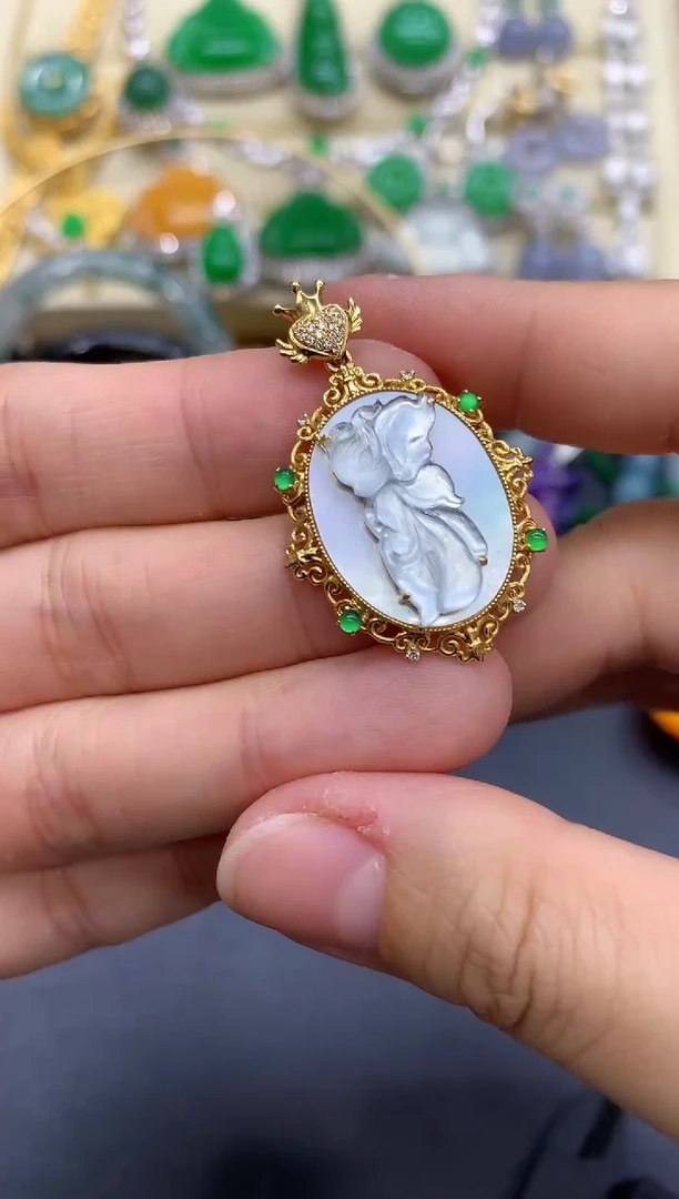 颈饰18K金镶嵌翡翠342-中国好珍宝