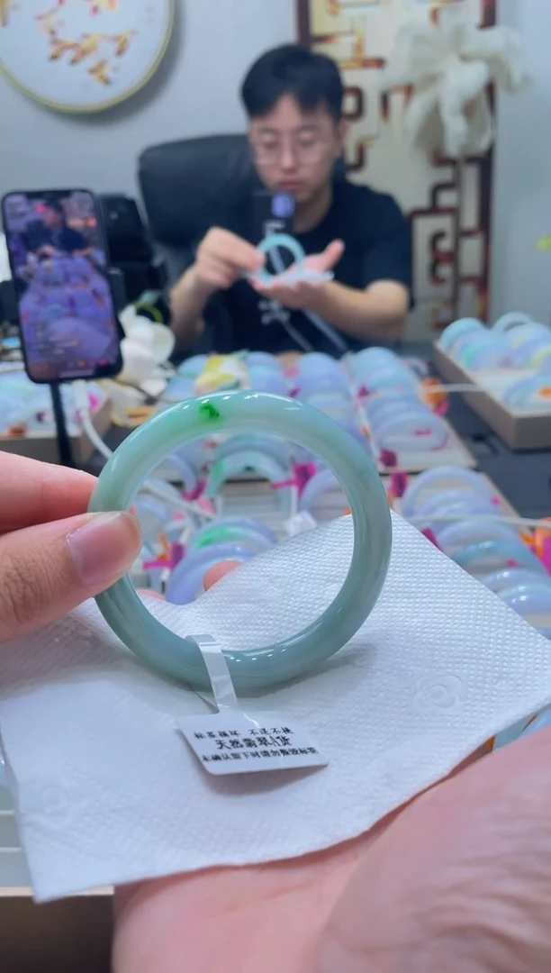 未镶嵌手镯翡翠124-55