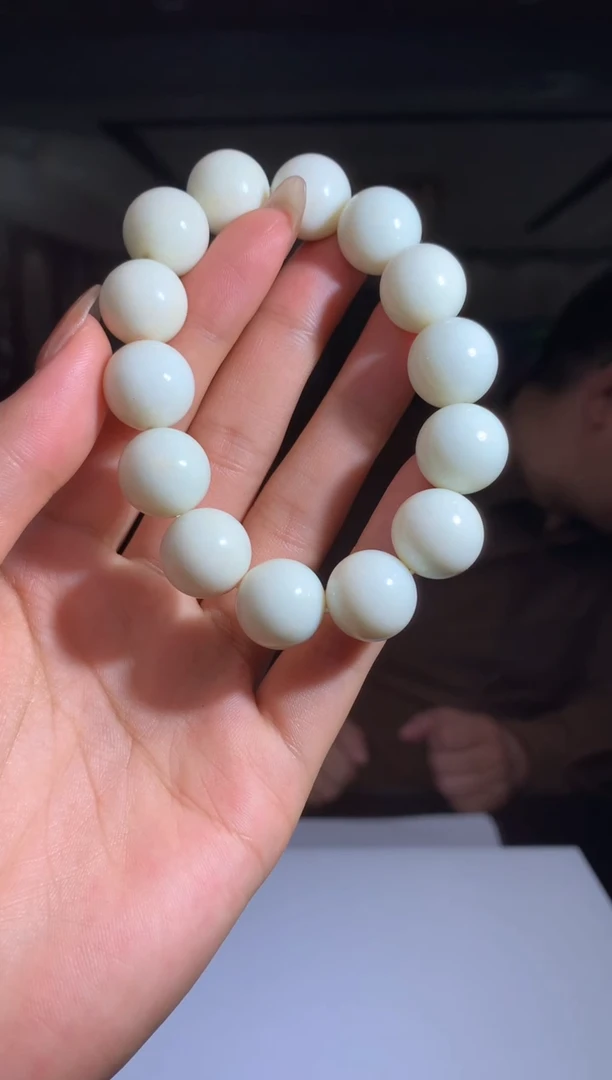 【闪购商品】定制和田玉Boss阳天然和田玉（拍一发一）