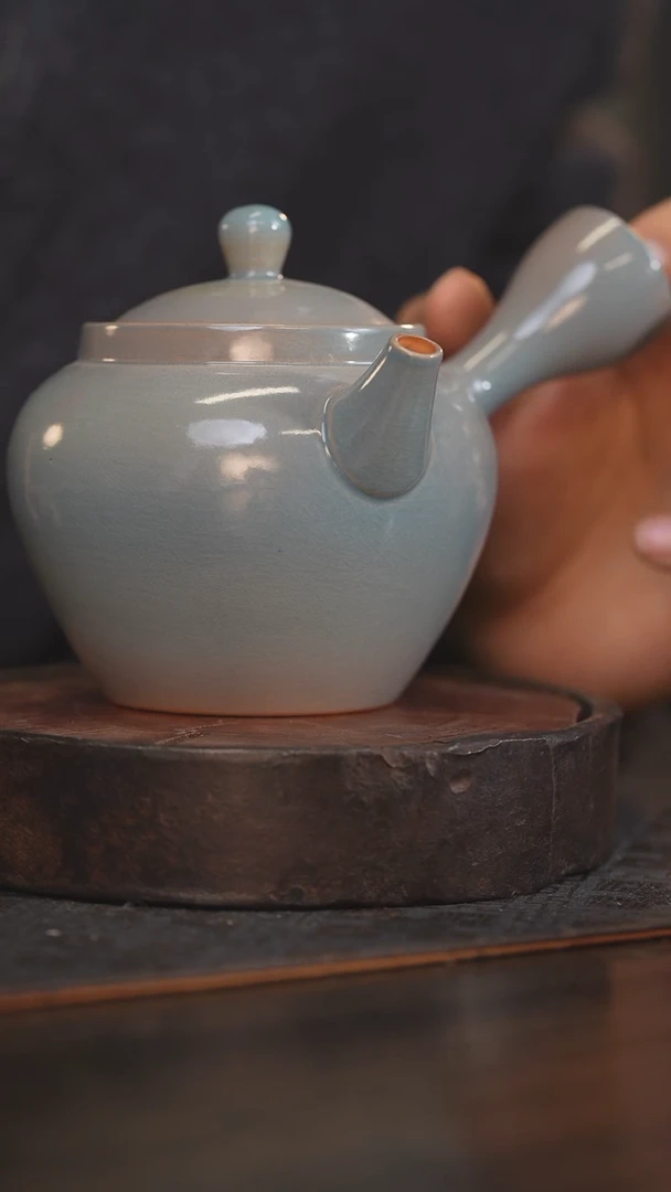 【闪购商品】杯27柴房陶瓷丨蓝色侧把壶