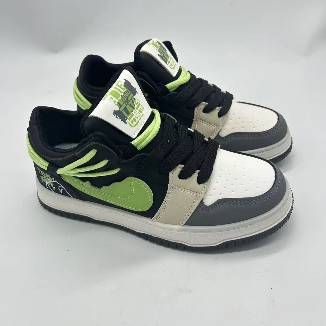 （现货）时尚休闲百搭板鞋潮流潮鞋低帮韩版休闲鞋5815