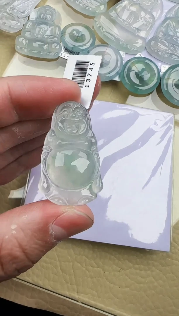 颈饰未镶嵌翡翠缅甸翡翠a货