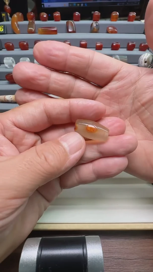 未镶嵌颈饰玛瑙/玉髓玛瑙24*13