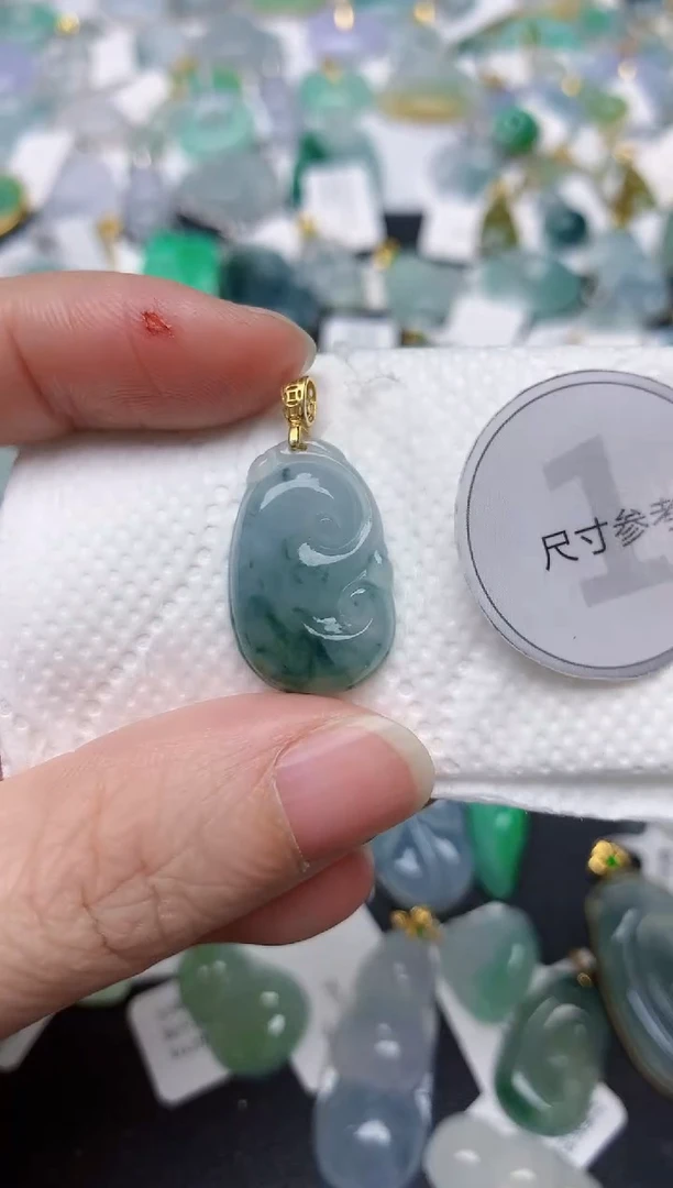 颈饰未镶嵌翡翠天然缅甸A货翡翠