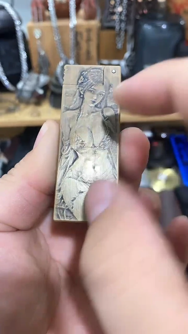 瓷片闪购商品  如图所示