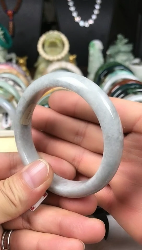 未镶嵌挂件翡翠手镯59