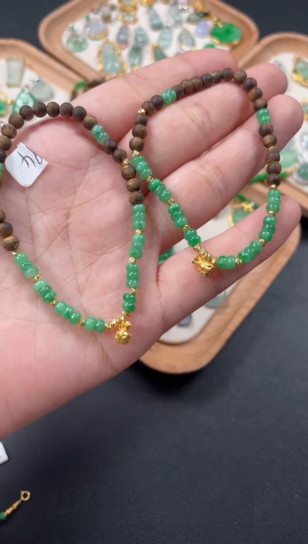 翡翠18K金镶嵌套链多样性    发货一条    P218