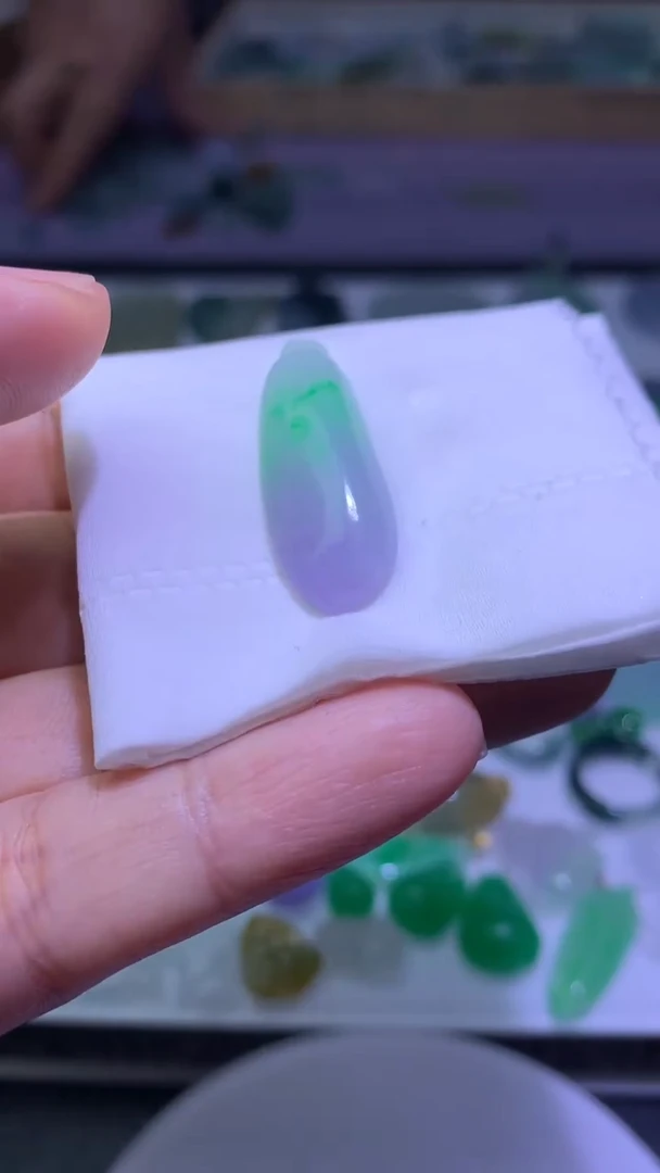 未镶嵌定制翡翠毛货