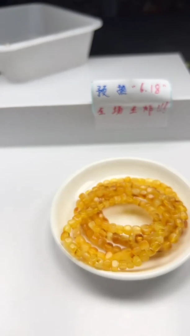 未镶嵌颈饰蜜蜡w723一代蜜蜡方块6*6mm*1条