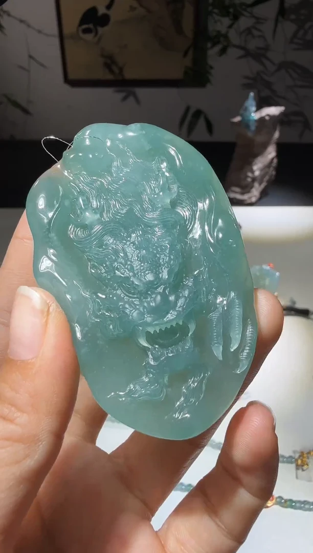 吊坠(不含链)未镶嵌翡翠龙牌