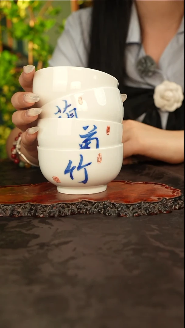 青花手绘四只主人杯