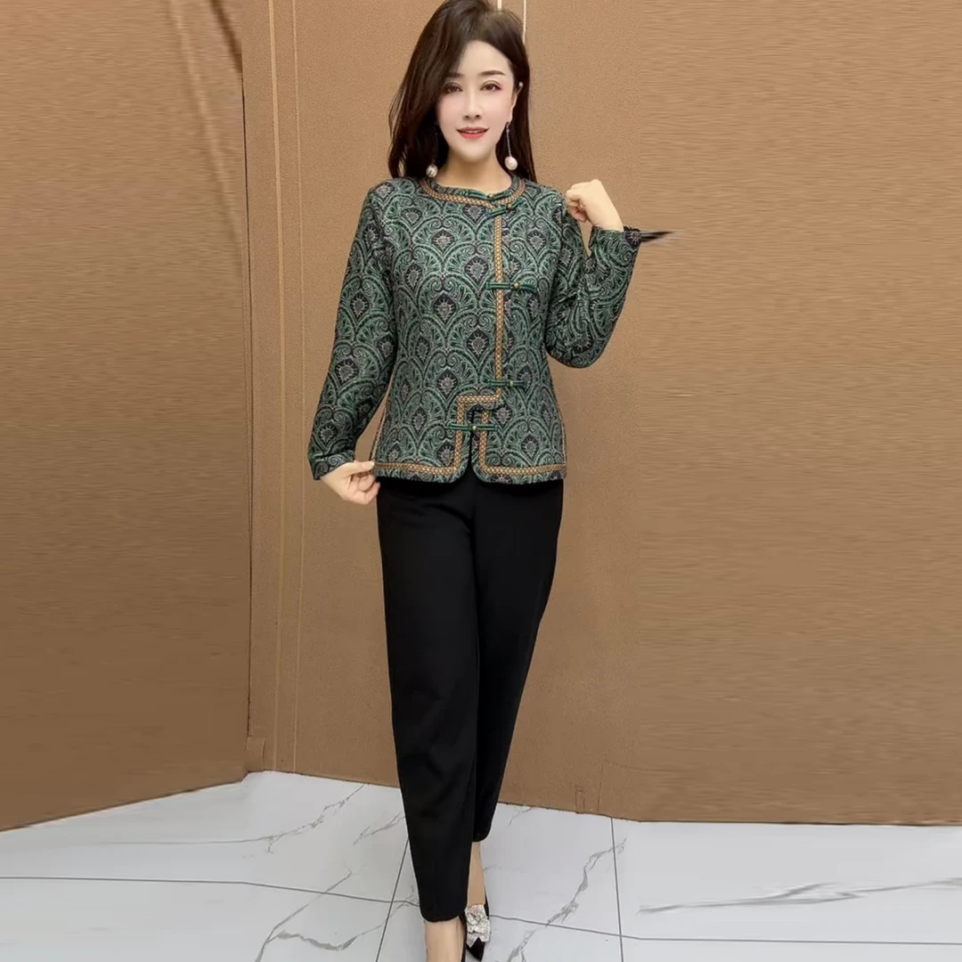 高端冬季新款中老年妈妈加绒保暖T恤衫长袖开衫时尚打底内搭上衣