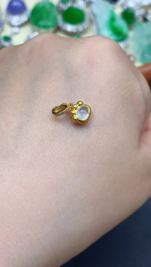 颈饰18K金镶嵌翡翠284-中国好珍宝