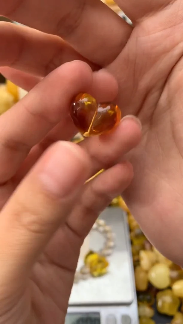 琥珀未镶嵌珠宝奇石077琥珀蜜蜡微瑕
