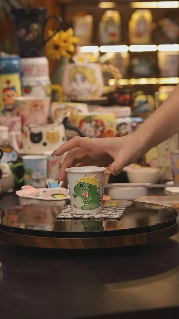 景德镇釉下彩绘设计师款式陶瓷