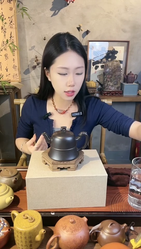 茶壶紫砂黑墩头龙腾金钟，容量220cc左右