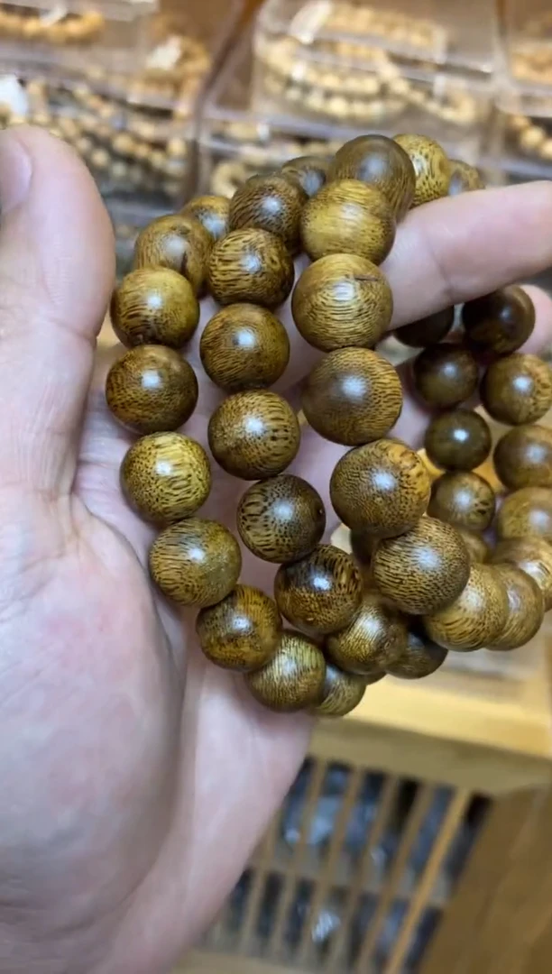 沉香手串海南莺歌绿圆珠单圈1.3虫漏多样性发其一