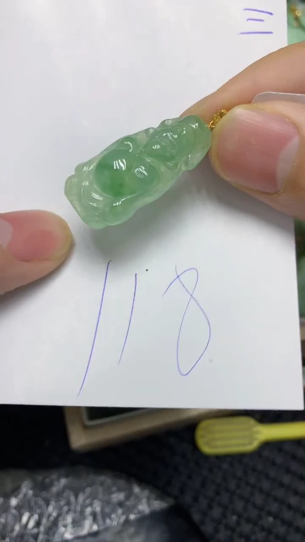 颈饰18K金镶嵌翡翠翡翠11111111