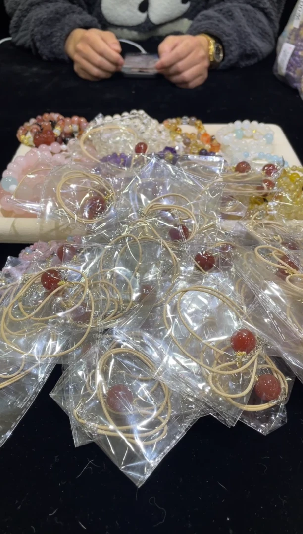 【闪购商品】烟晶手链合金28浮力001