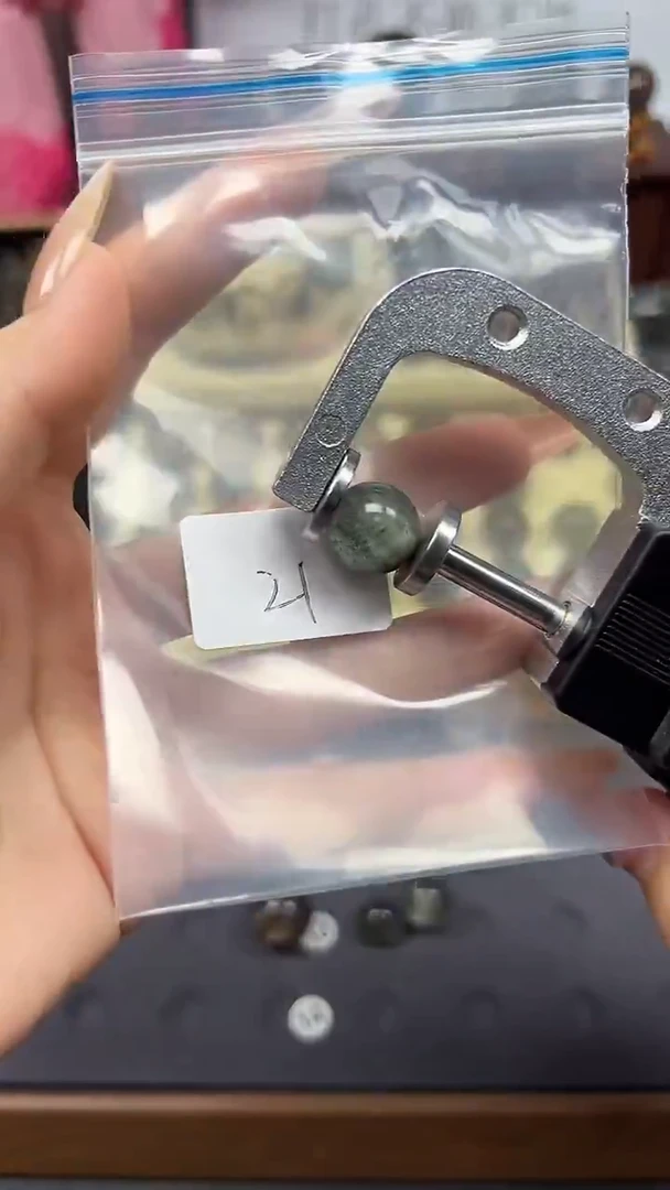 未镶嵌珠宝半成品绿水晶21-13mm