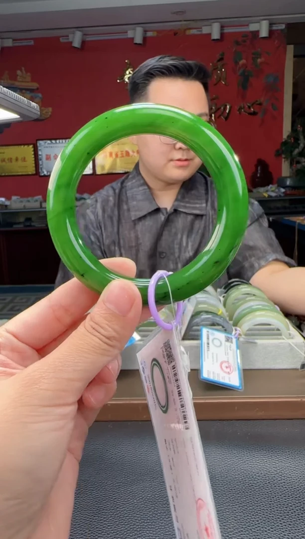 和田玉未镶嵌颈饰碧玉胖圆条56