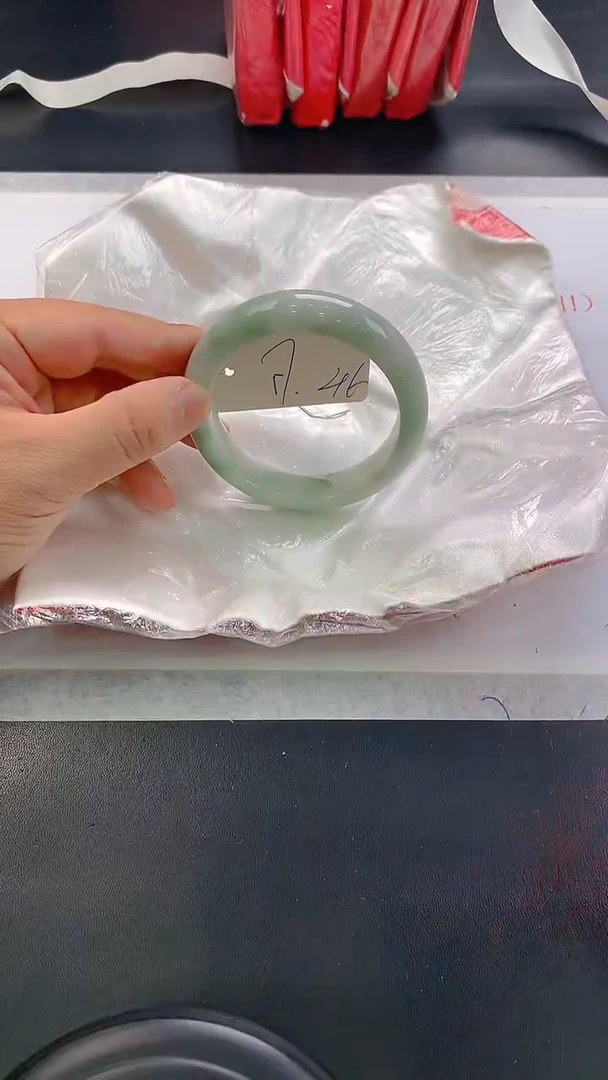 未镶嵌手镯翡翠46