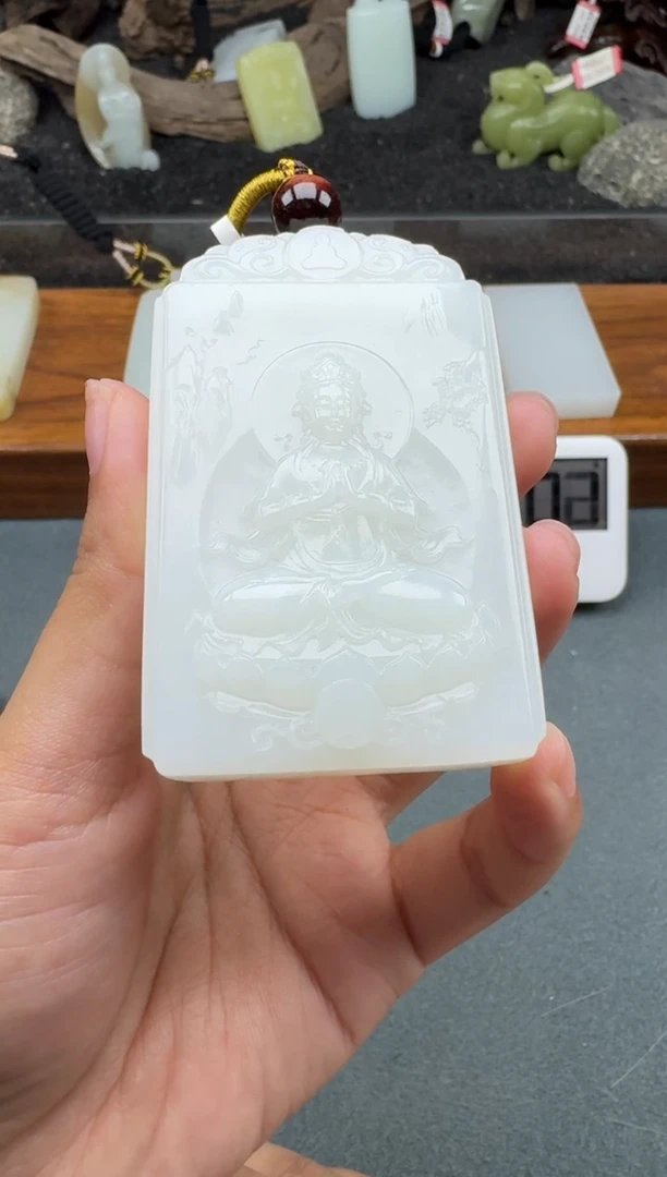 颈饰未镶嵌和田玉1