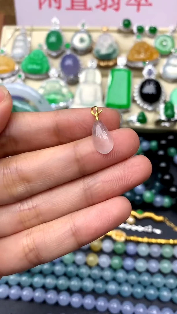 翡翠18K金镶嵌颈饰76-中国好珍宝