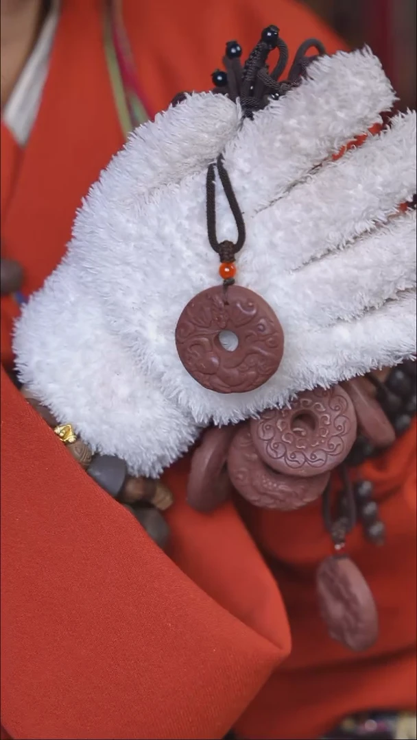 【闪购商品】泥塑花蕊 生肖猴脖挂 福利款