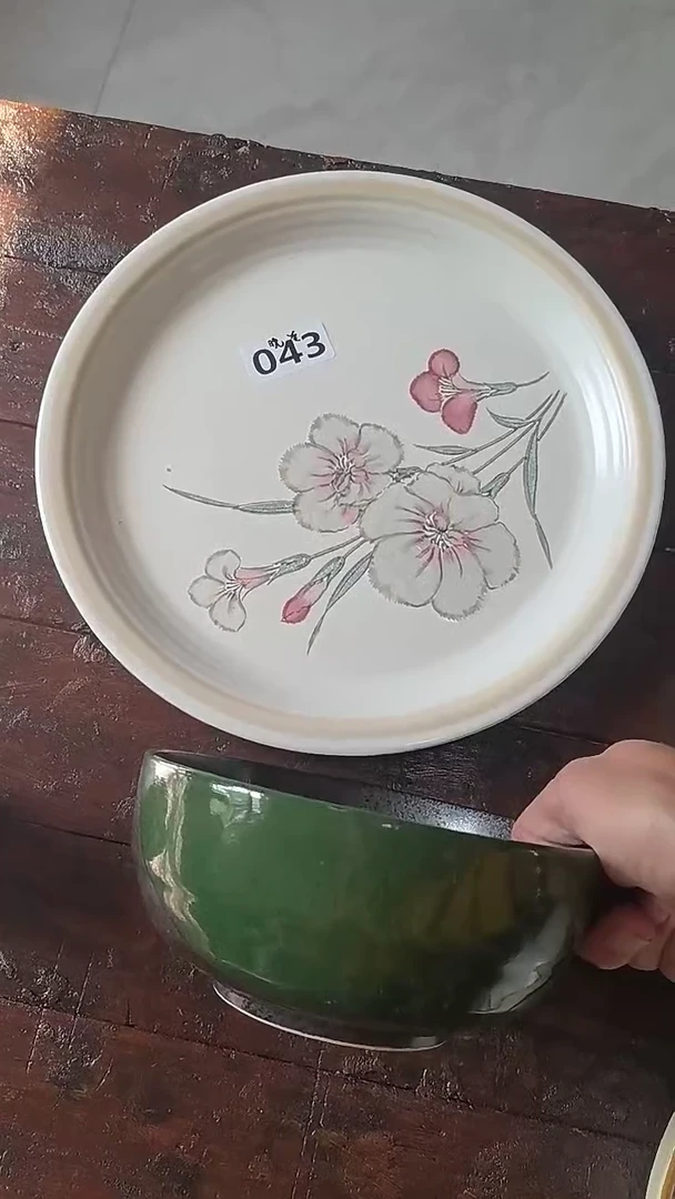 晓*晓兰  中古商品 默认瑕疵 满20包邮 完美主义者慎拍