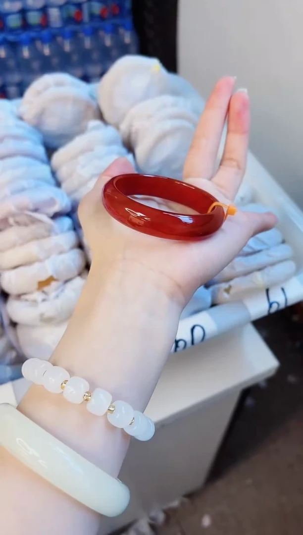 【闪购商品】石英质玉手镯未镶嵌452-玛瑙-圈口53