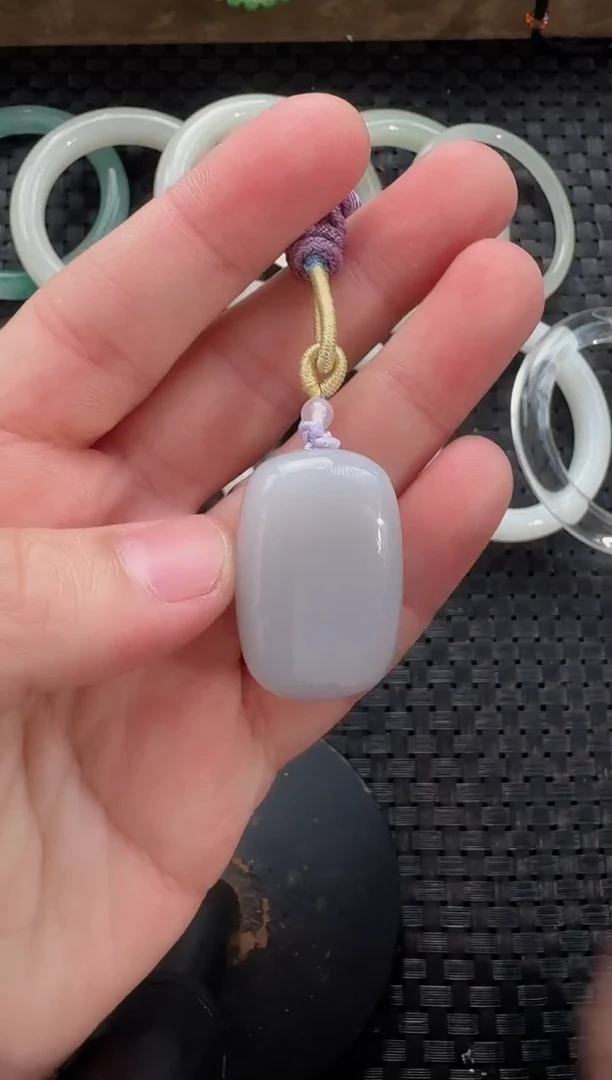 颈饰未镶嵌和田玉无事牌