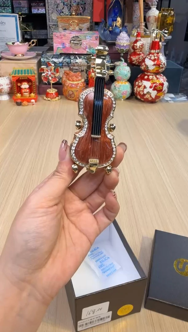 208七宝咖色大提琴