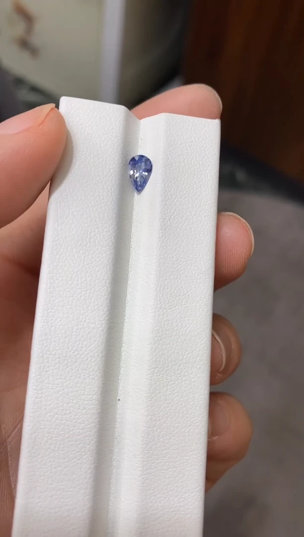 裸石蓝宝石0.56ct蓝宝石