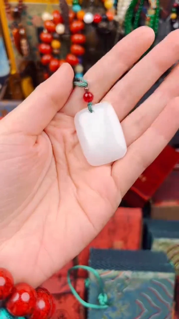 和田玉未镶嵌吊坠(赠链)飞姐精品专属推荐88