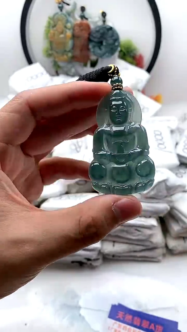 【闪购商品】翡翠颈饰未镶嵌观音