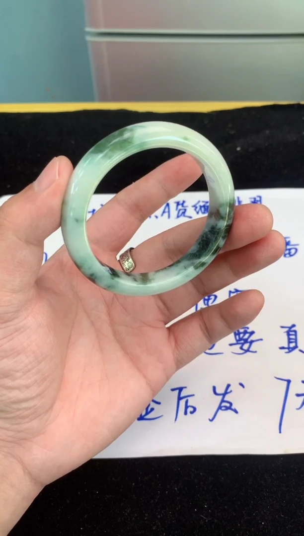 翡翠手镯未镶嵌1天然A货缅甸翡翠默认有瑕