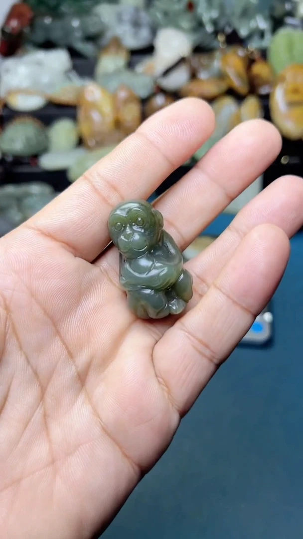 未镶嵌和田玉挂件-