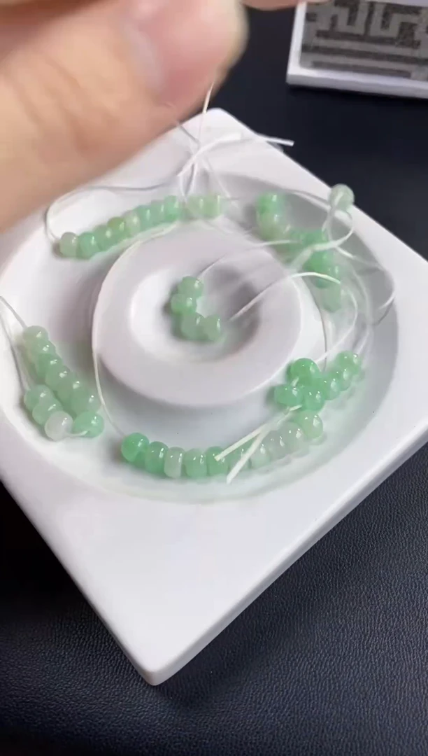 翡翠散珠25天然A货翡翠散珠卡5+多样性发10颗