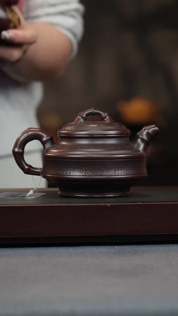 【闪购商品】紫砂茶壶铁血红砂 双线竹鼓  刻兰亭集序