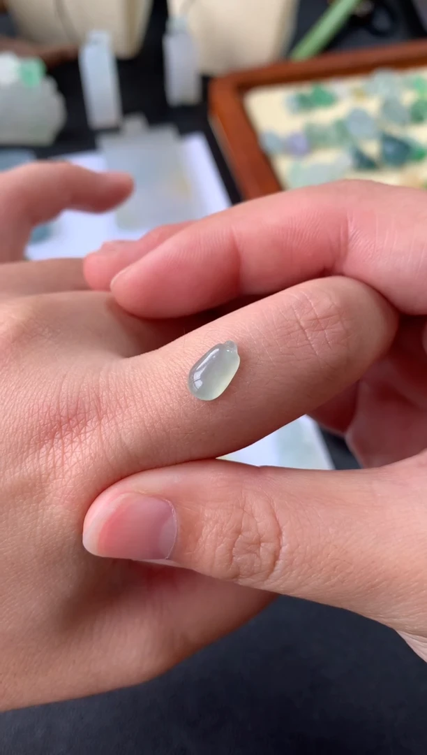 【闪购商品】定制翡翠未镶嵌翡翠