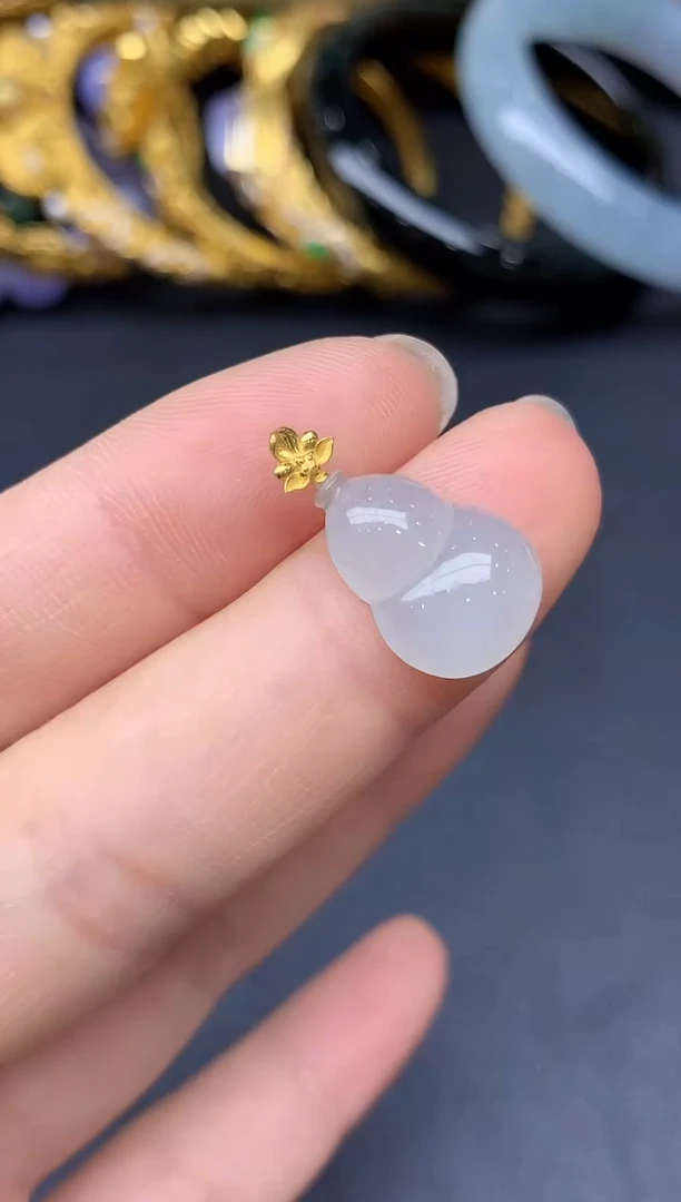 颈饰18K金镶嵌翡翠145-雪姐翡翠天天见