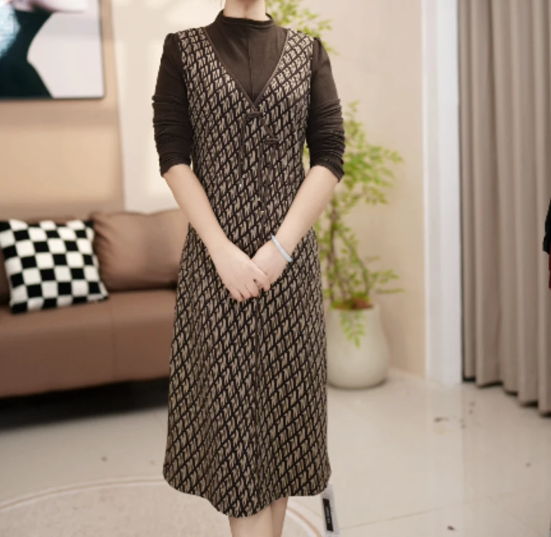 F798 连衣裙2025新款女妈妈高端修身时尚收腰显瘦气质中长款