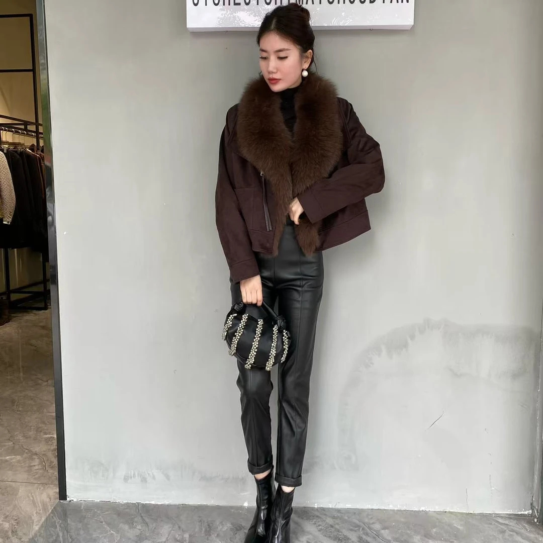 【俊英】时尚大狐狸毛领年轻外套2025年冬新款外套鹅羽绒服短款减龄