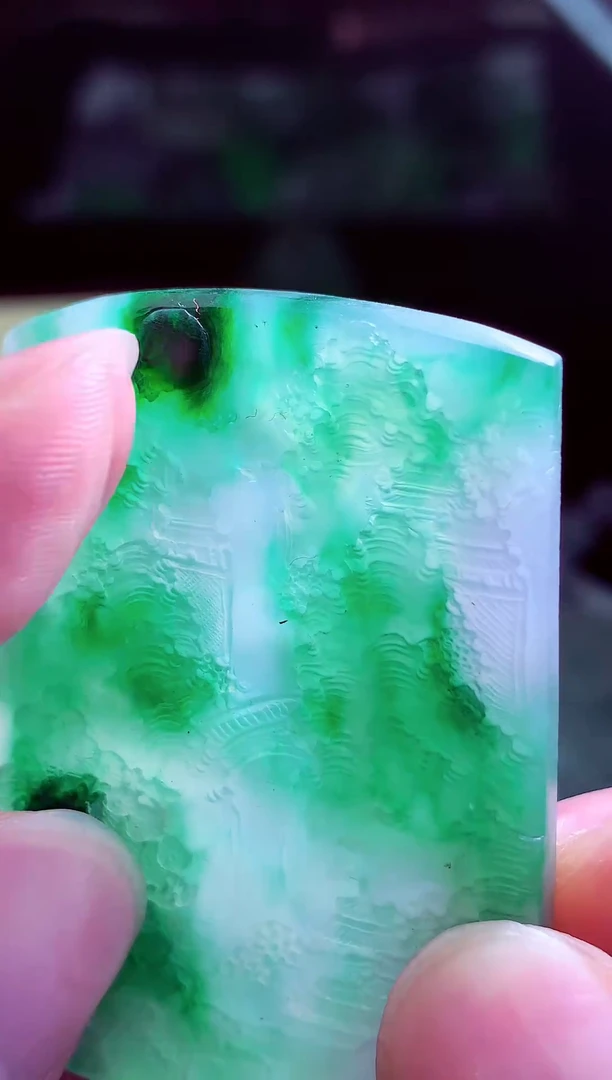 定制翡翠未镶嵌提***?翡翠毛货定制